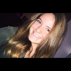 Meet your Posher, Agnes